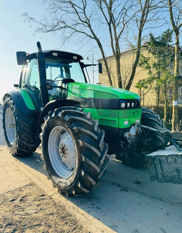 Deutz-Fahr Agrotron 200 - Traktor: 2 kép. Deutz-Fahr Agrotron 200 - Traktor: 2 kép.