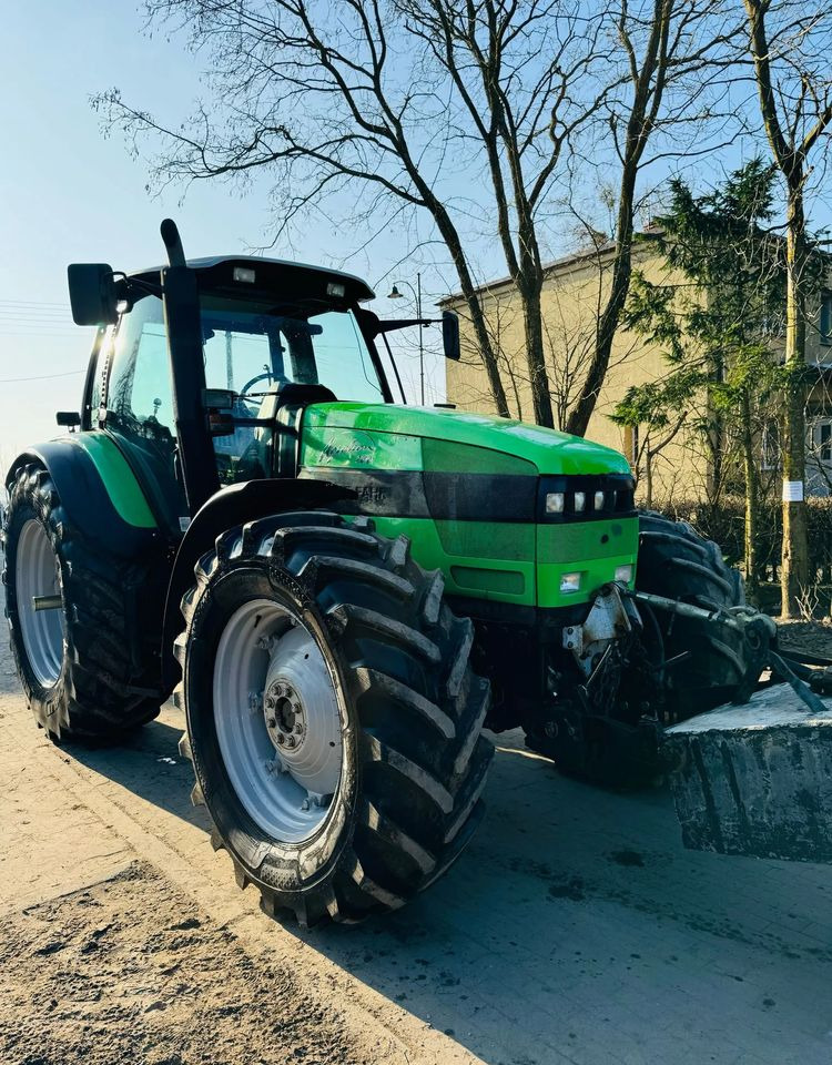 Deutz-Fahr Agrotron 200 - Traktor: 1 kép. Deutz-Fahr Agrotron 200 - Traktor: 1 kép.