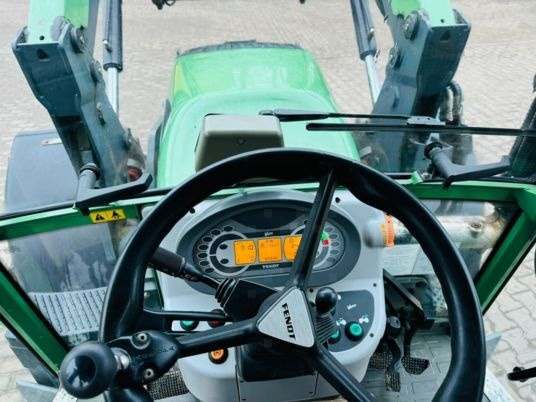 Fendt 211 VARIO TMS - Traktor: 3 kép. Fendt 211 VARIO TMS - Traktor: 3 kép.