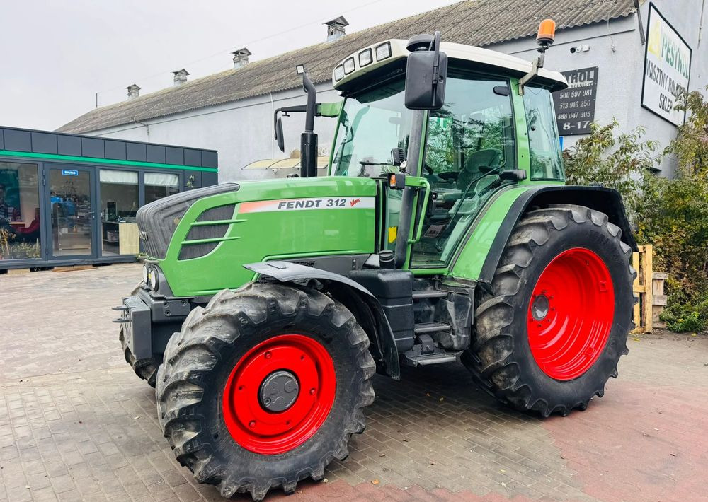 Fendt 312 Vario - Traktor: 1 kép. Fendt 312 Vario - Traktor: 1 kép.
