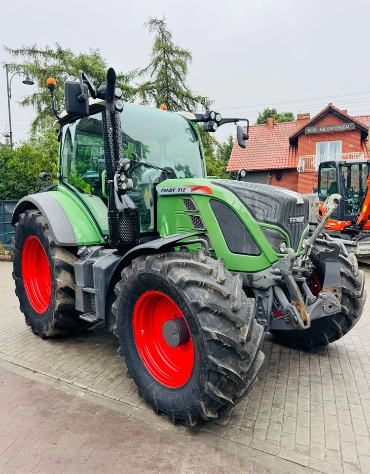 Fendt 512 Vario - Traktor: 5 kép. Fendt 512 Vario - Traktor: 5 kép.