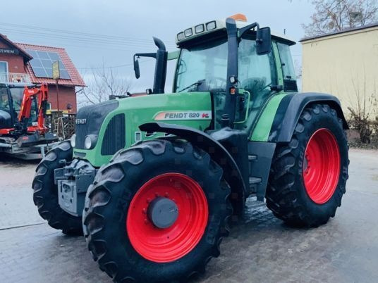 Fendt 820 VARIO TMS - Traktor: 1 kép. Fendt 820 VARIO TMS - Traktor: 1 kép.