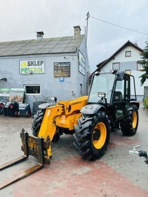 JCB 526-56 AGRI PLUS - Teleszkópos rakodó: 3 kép. JCB 526-56 AGRI PLUS - Teleszkópos rakodó: 3 kép.