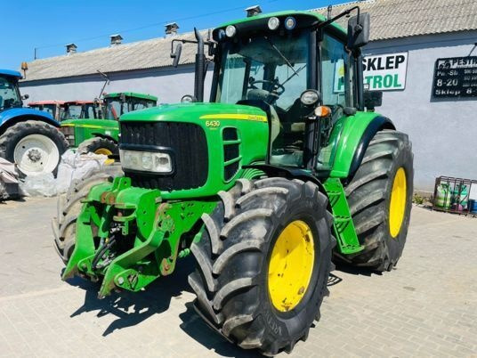 John Deere 6430 PREMIUM - Traktor: 1 kép. John Deere 6430 PREMIUM - Traktor: 1 kép.