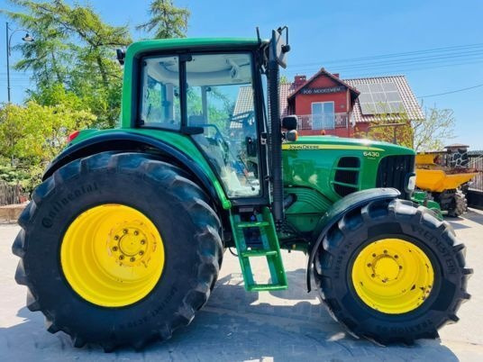 John Deere 6430 PREMIUM - Traktor: 4 kép. John Deere 6430 PREMIUM - Traktor: 4 kép.