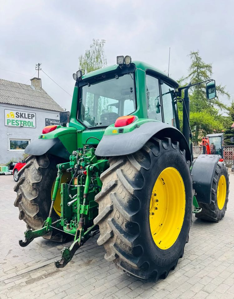 John Deere 6920 Powerquad - Traktor: 2 kép. John Deere 6920 Powerquad - Traktor: 2 kép.