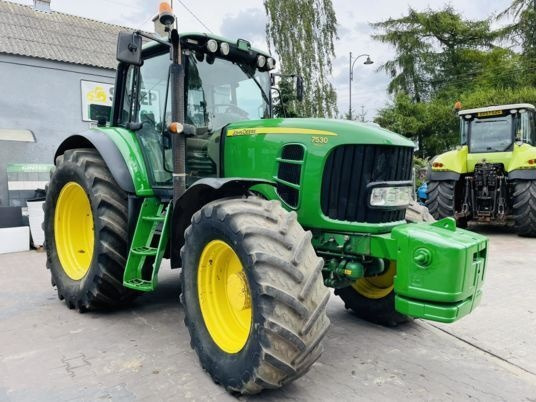 John Deere 7530 PREMIUM - Traktor: 1 kép. John Deere 7530 PREMIUM - Traktor: 1 kép.