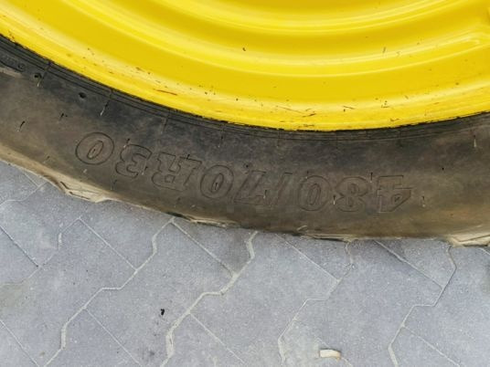 John Deere 7530 PREMIUM - Traktor: 4 kép. John Deere 7530 PREMIUM - Traktor: 4 kép.
