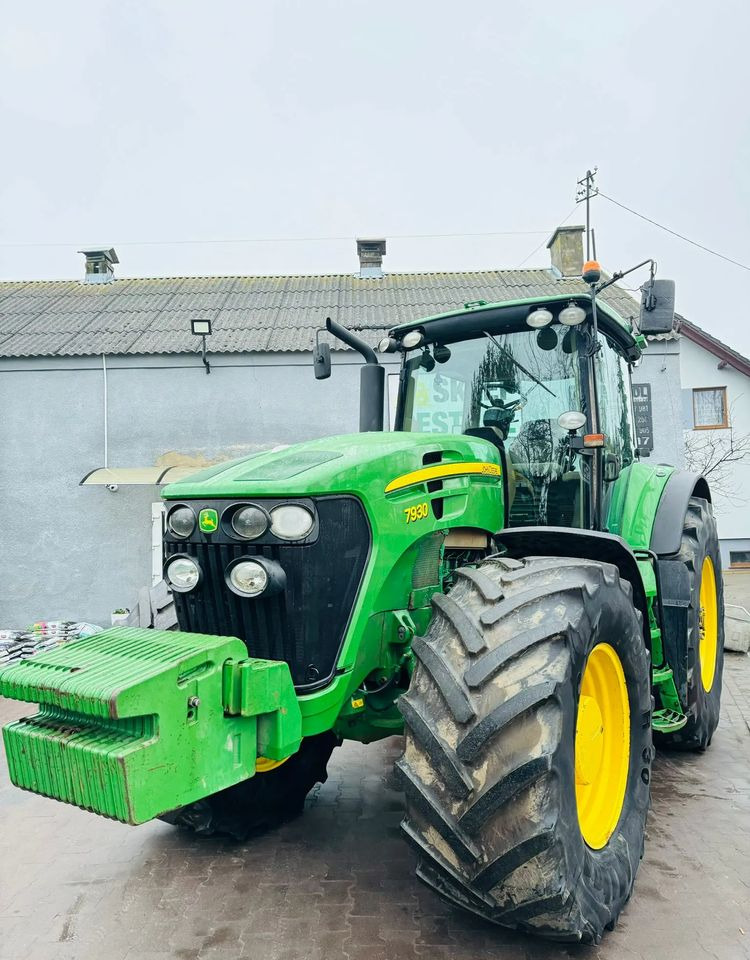 John Deere 7930 - Traktor: 4 kép. John Deere 7930 - Traktor: 4 kép.