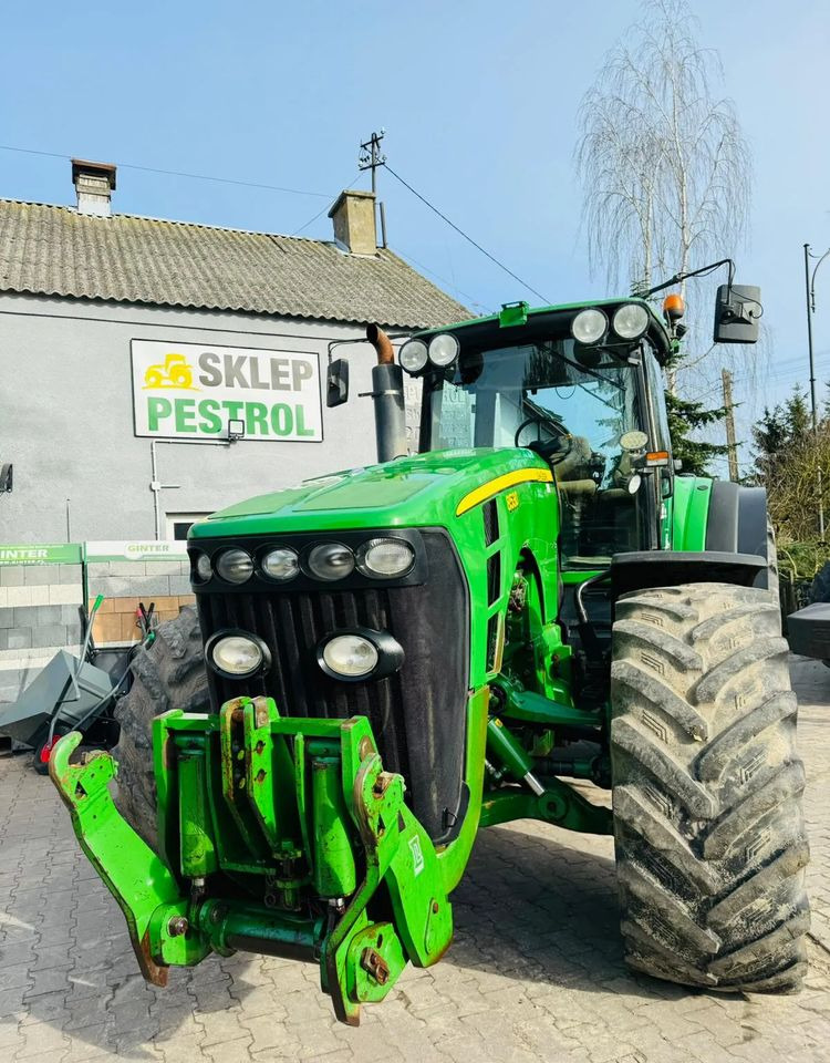 John Deere 8530 - Traktor: 3 kép. John Deere 8530 - Traktor: 3 kép.