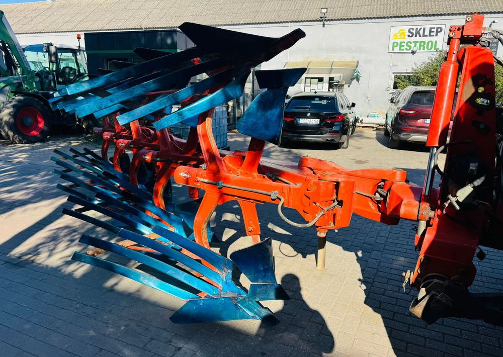 Kuhn Vari Manager 151 - Eke: 2 kép. Kuhn Vari Manager 151 - Eke: 2 kép.