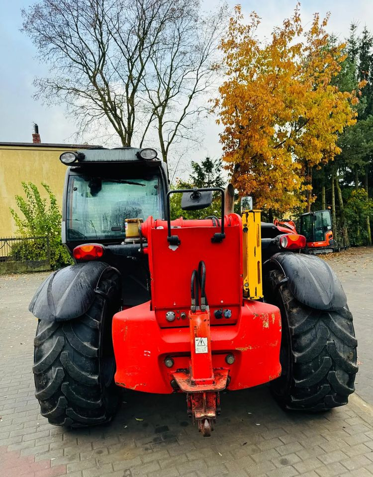 Manitou 840-137 - Teleszkópos rakodó: 4 kép. Manitou 840-137 - Teleszkópos rakodó: 4 kép.