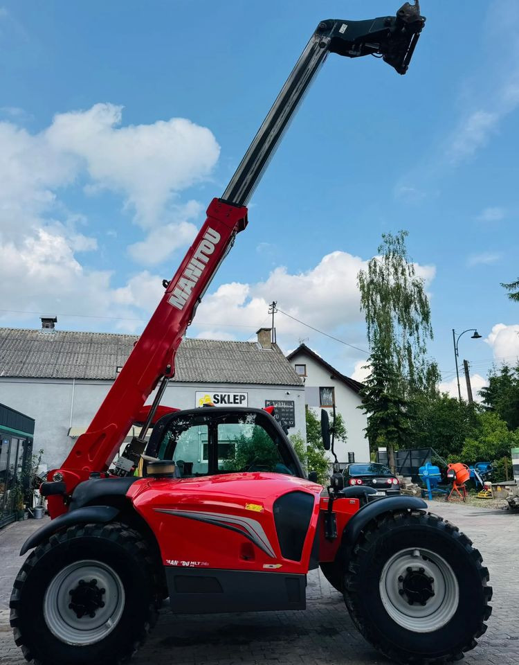 Manitou MLT 741 120 PS - Teleszkópos rakodó: 3 kép. Manitou MLT 741 120 PS - Teleszkópos rakodó: 3 kép.