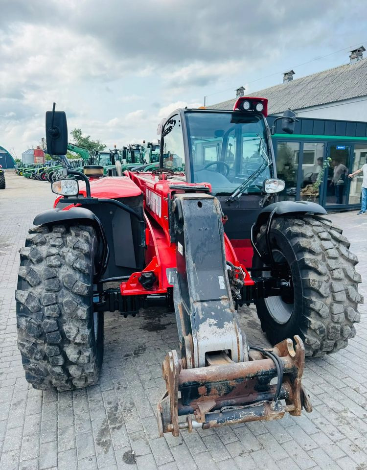 Manitou MLT 741 120 PS - Teleszkópos rakodó: 5 kép. Manitou MLT 741 120 PS - Teleszkópos rakodó: 5 kép.