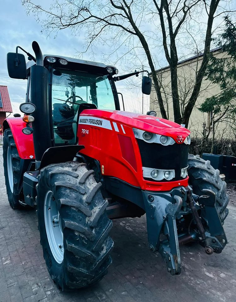Massey Ferguson 7614 Dyna 4 - Traktor: 2 kép. Massey Ferguson 7614 Dyna 4 - Traktor: 2 kép.