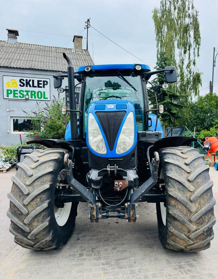 New Holland T7.210 - Traktor: 1 kép. New Holland T7.210 - Traktor: 1 kép.