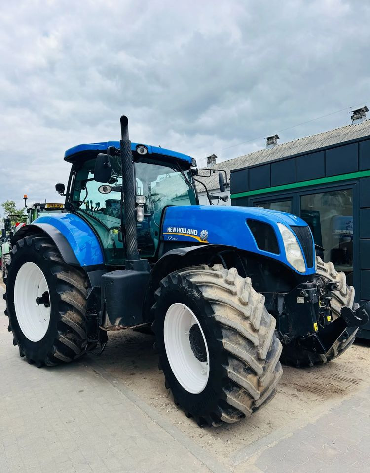 New Holland T7.260 Powercommand - Traktor: 4 kép. New Holland T7.260 Powercommand - Traktor: 4 kép.