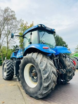 New Holland T8.390 - Traktor: 4 kép. New Holland T8.390 - Traktor: 4 kép.
