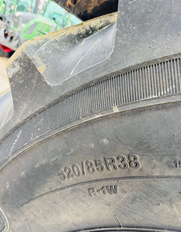 Traktor Valtra N123 HiTech: 19 kép.