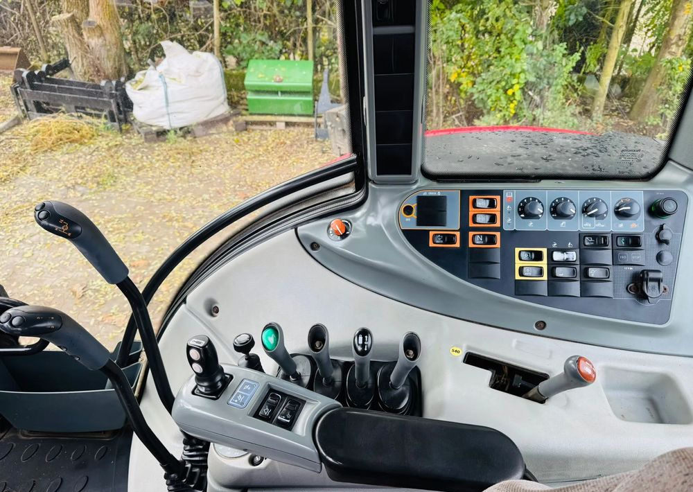 Traktor Valtra N123 HiTech: 17 kép.