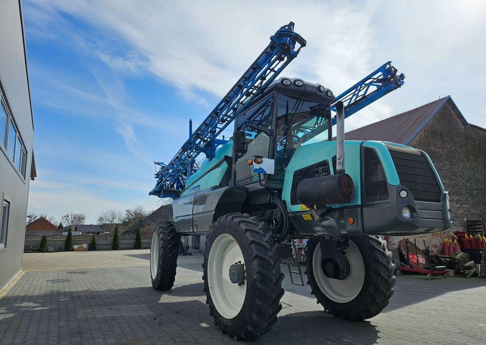Berthoud Raptor 4200 D.P. TRONIC - Permetezők: 3 kép. Berthoud Raptor 4200 D.P. TRONIC - Permetezők: 3 kép.