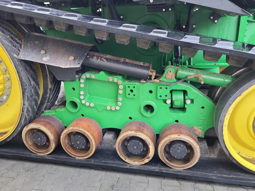 JOHN DEERE 9510RT - Lánctalpas traktor: 4 kép. JOHN DEERE 9510RT - Lánctalpas traktor: 4 kép.