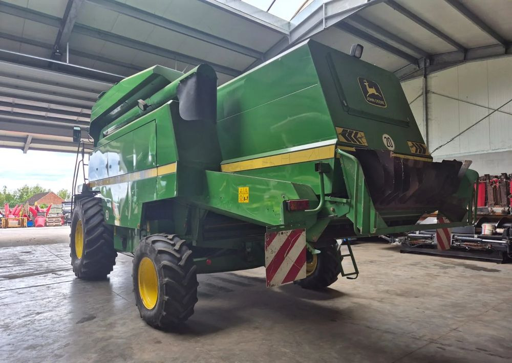 John Deere 2066 - Kombájn: 5 kép. John Deere 2066 - Kombájn: 5 kép.