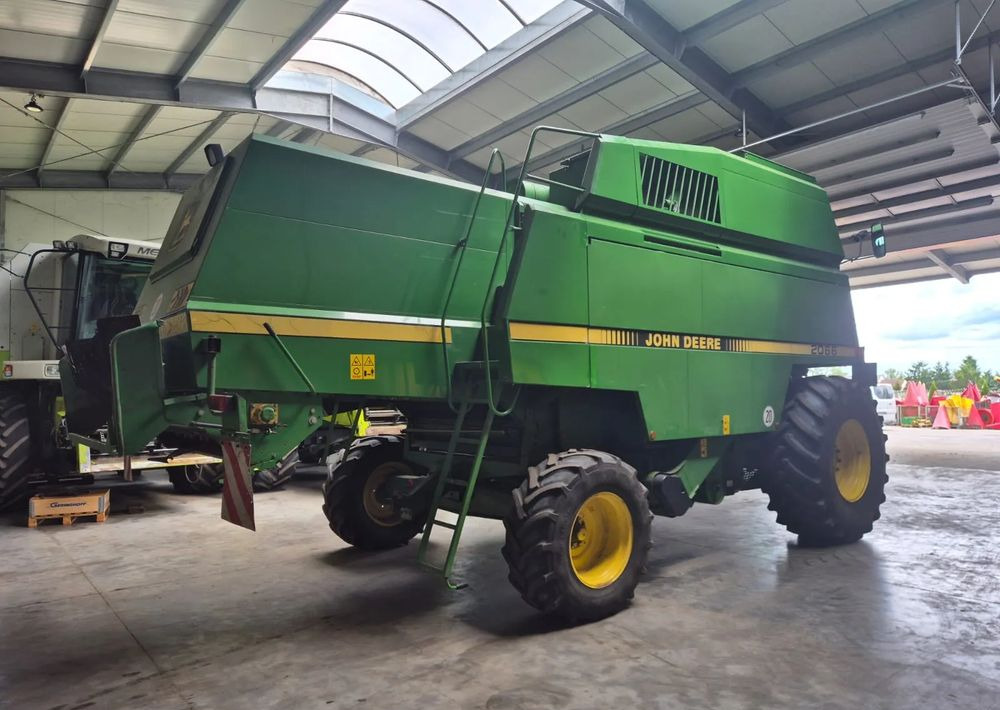 John Deere 2066 - Kombájn: 4 kép. John Deere 2066 - Kombájn: 4 kép.