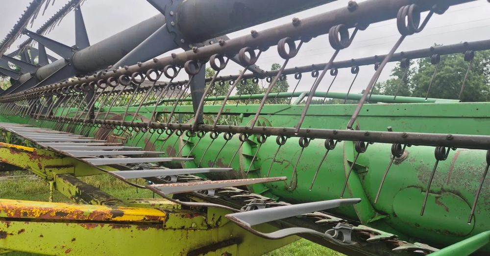 John Deere 922 - Kombájn adapter: 5 kép. John Deere 922 - Kombájn adapter: 5 kép.