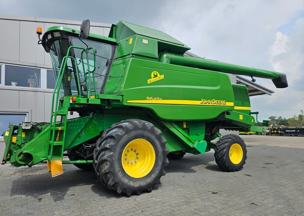 John Deere Wts 9640 HillMaster II - Kombájn: 3 kép. John Deere Wts 9640 HillMaster II - Kombájn: 3 kép.