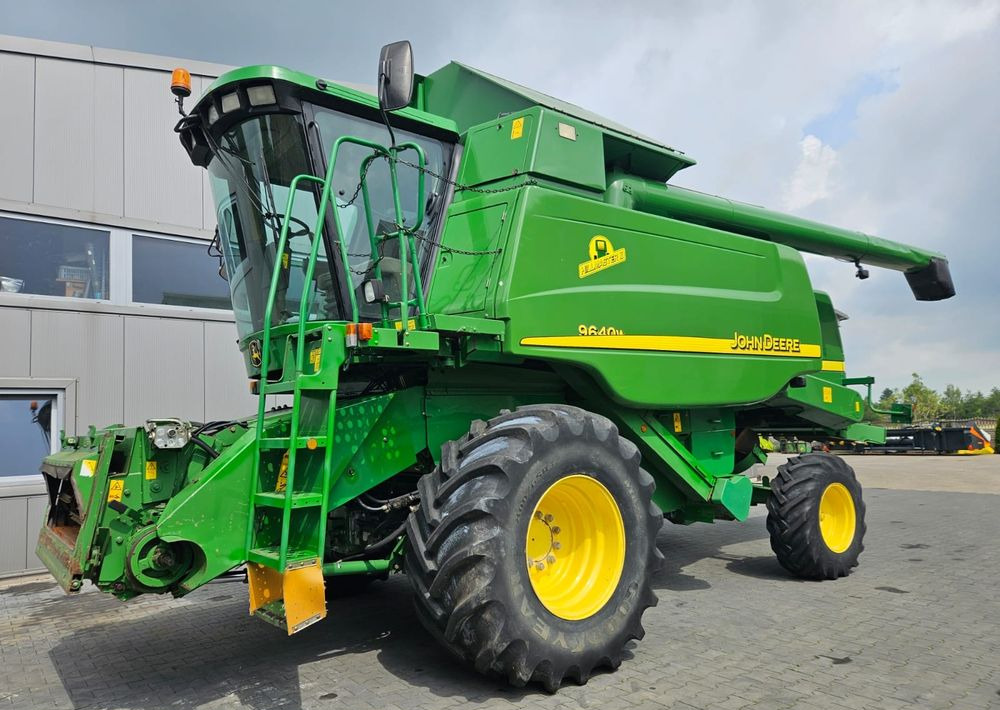 John Deere Wts 9640 HillMaster II - Kombájn: 1 kép. John Deere Wts 9640 HillMaster II - Kombájn: 1 kép.