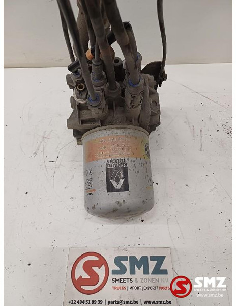 Renault Occ luchtdroger Renault - Alkatrész - Teherautó: 3 kép. Renault Occ luchtdroger Renault - Alkatrész - Teherautó: 3 kép.