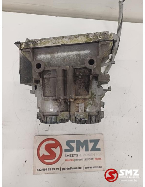 Volvo Occ EBS achterasmodulator Volvo - Alkatrész - Teherautó: 2 kép. Volvo Occ EBS achterasmodulator Volvo - Alkatrész - Teherautó: 2 kép.