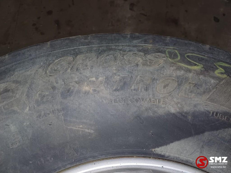 BFG Occ vrachtwagenband 315/80R22.5 156/150K BF Goodri - Gumiabroncs - Teherautó: 5 kép. BFG Occ vrachtwagenband 315/80R22.5 156/150K BF Goodri - Gumiabroncs - Teherautó: 5 kép.