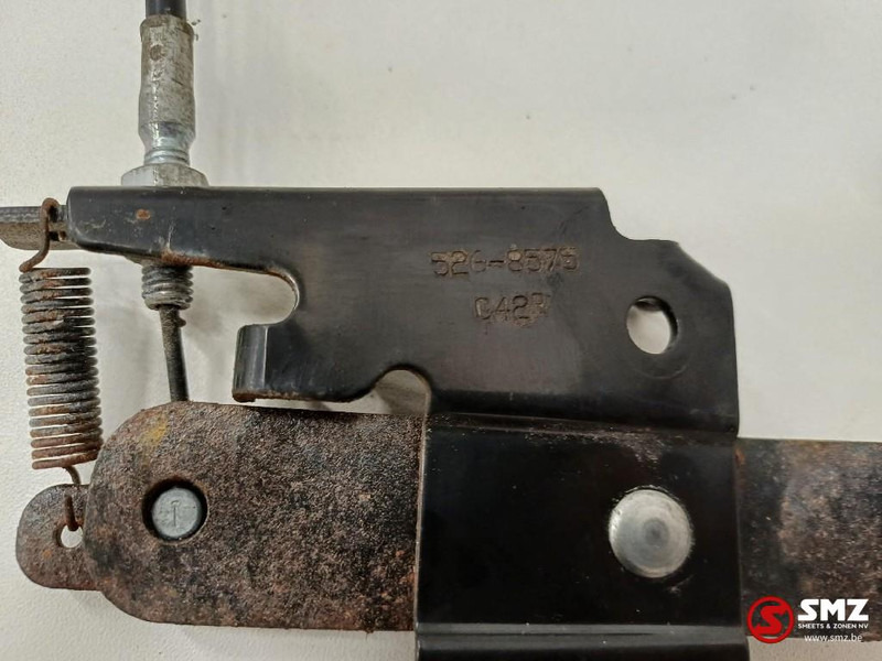 Caterpillar Cabin door lever + cable Caterpillar - Ajtó és alkatrészek - Teherautó: 5 kép. Caterpillar Cabin door lever + cable Caterpillar - Ajtó és alkatrészek - Teherautó: 5 kép.
