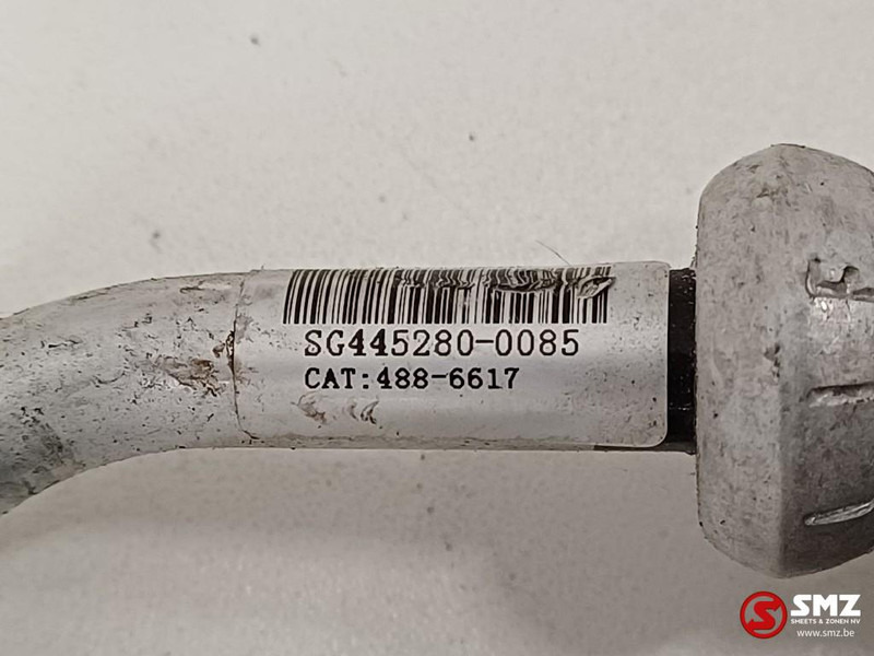 Caterpillar Cooling hose Caterpillar - Hűtőrendszer - Teherautó: 4 kép. Caterpillar Cooling hose Caterpillar - Hűtőrendszer - Teherautó: 4 kép.