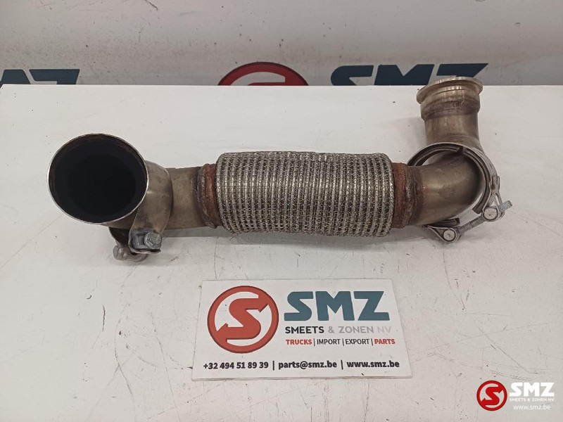 Caterpillar Exhaust pipe Caterpillar - Kipufogórendszer - Anyagmozgató gép: 1 kép. Caterpillar Exhaust pipe Caterpillar - Kipufogórendszer - Anyagmozgató gép: 1 kép.