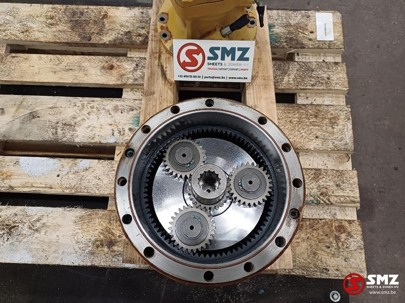 Caterpillar Hydraulic source swing rotor Caterpillar - Hidraulika - Teherautó: 2 kép. Caterpillar Hydraulic source swing rotor Caterpillar - Hidraulika - Teherautó: 2 kép.