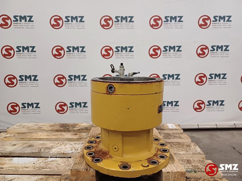 Caterpillar Hydraulic source swing rotor Caterpillar - Hidraulika - Teherautó: 1 kép. Caterpillar Hydraulic source swing rotor Caterpillar - Hidraulika - Teherautó: 1 kép.