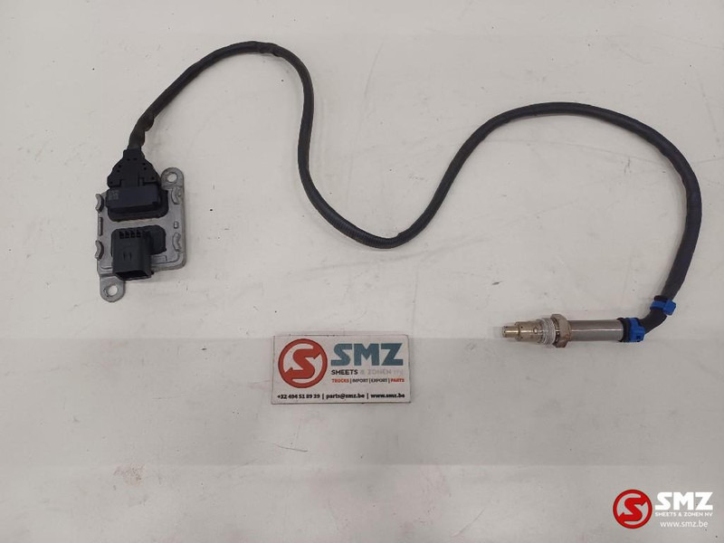 Caterpillar Nox sensor caterpillar - Érzékelő - Anyagmozgató gép: 1 kép. Caterpillar Nox sensor caterpillar - Érzékelő - Anyagmozgató gép: 1 kép.