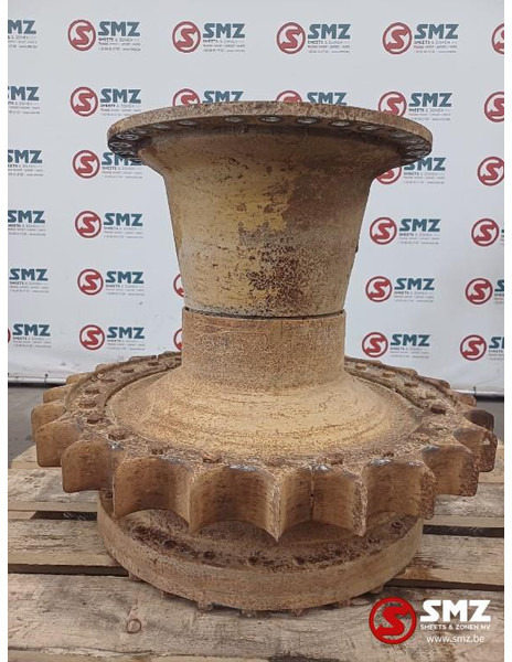 Caterpillar Occ hub sprocket + spindle D6M Caterpillar - Keret/ Alváz: 1 kép. Caterpillar Occ hub sprocket + spindle D6M Caterpillar - Keret/ Alváz: 1 kép.