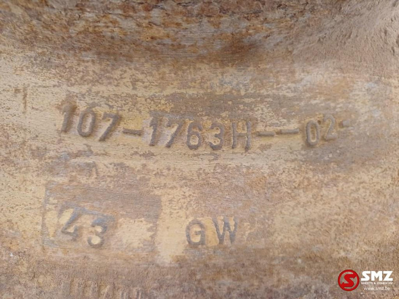 Caterpillar Occ hub sprocket + spindle D6M Caterpillar - Keret/ Alváz: 5 kép. Caterpillar Occ hub sprocket + spindle D6M Caterpillar - Keret/ Alváz: 5 kép.