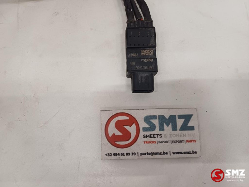 Caterpillar Sensor Temperaure Caterpillar - Érzékelő - Anyagmozgató gép: 5 kép. Caterpillar Sensor Temperaure Caterpillar - Érzékelő - Anyagmozgató gép: 5 kép.