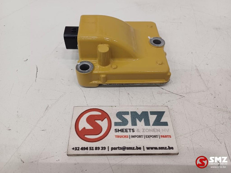 Caterpillar Sensor as position Caterpillar - Érzékelő - Anyagmozgató gép: 2 kép. Caterpillar Sensor as position Caterpillar - Érzékelő - Anyagmozgató gép: 2 kép.