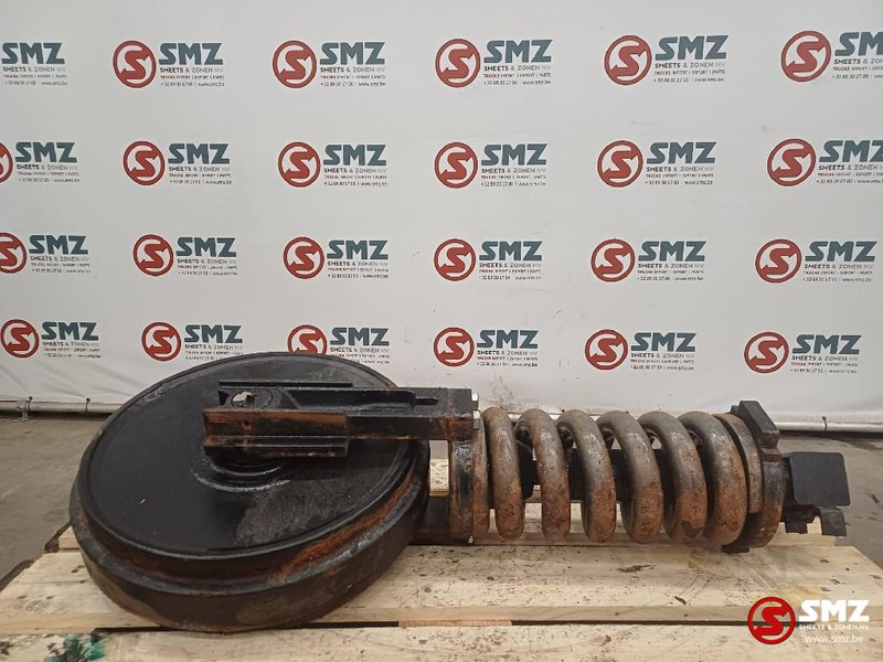 Caterpillar Track adjuster and recoil Caterpillar - Keret/ Alváz - Anyagmozgató gép: 2 kép. Caterpillar Track adjuster and recoil Caterpillar - Keret/ Alváz - Anyagmozgató gép: 2 kép.