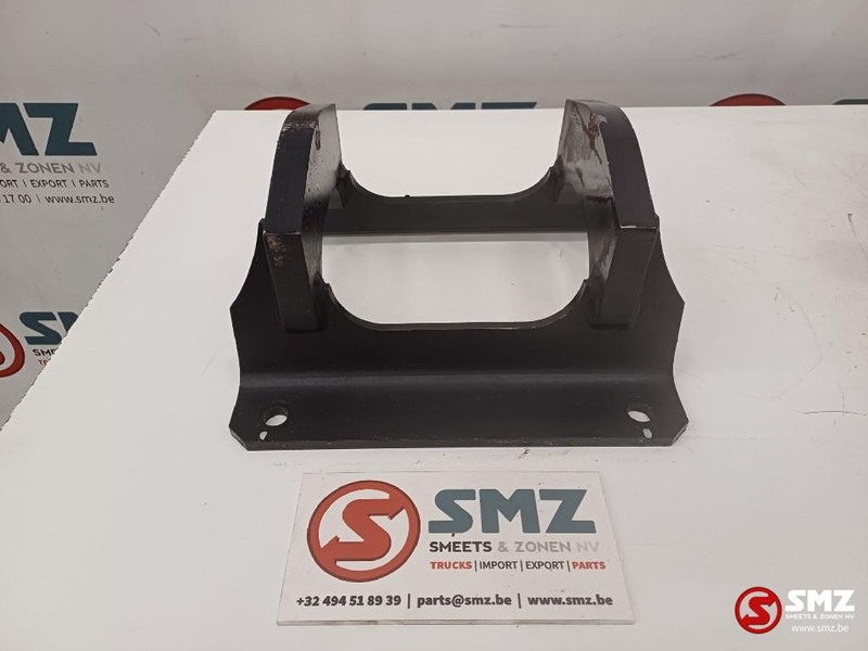 Caterpillar Track guide guard Caterpillar - Keret/ Alváz - Anyagmozgató gép: 1 kép. Caterpillar Track guide guard Caterpillar - Keret/ Alváz - Anyagmozgató gép: 1 kép.