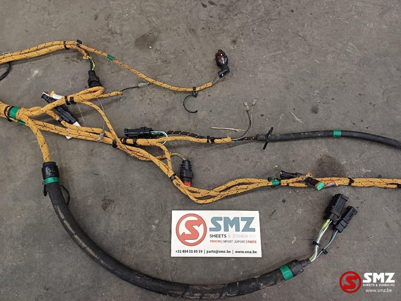 Caterpillar Wiring Harnesses Chassis / Engine / Lightning Cate - Kábel/ Kábelkorbácso - Anyagmozgató gép: 3 kép. Caterpillar Wiring Harnesses Chassis / Engine / Lightning Cate - Kábel/ Kábelkorbácso - Anyagmozgató gép: 3 kép.