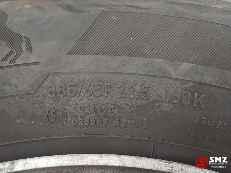 Continental Occ vrachtwagenband 385/65R22.5 160K/158L Continen - Gumiabroncs - Teherautó: 5 kép. Continental Occ vrachtwagenband 385/65R22.5 160K/158L Continen - Gumiabroncs - Teherautó: 5 kép.