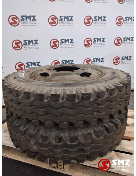 Continental Occ vrachtwagenband Continental 8.25-20 - Gumiabroncs - Teherautó: 1 kép. Continental Occ vrachtwagenband Continental 8.25-20 - Gumiabroncs - Teherautó: 1 kép.