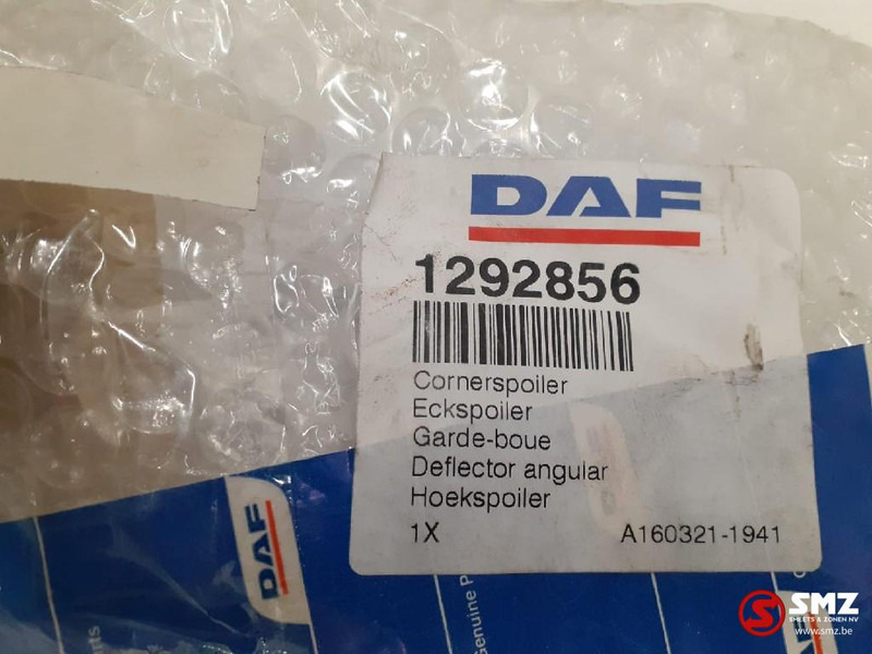 DAF Hoekspoiler links DAF 65-75-85-cf - Légterelő - Teherautó: 4 kép. DAF Hoekspoiler links DAF 65-75-85-cf - Légterelő - Teherautó: 4 kép.